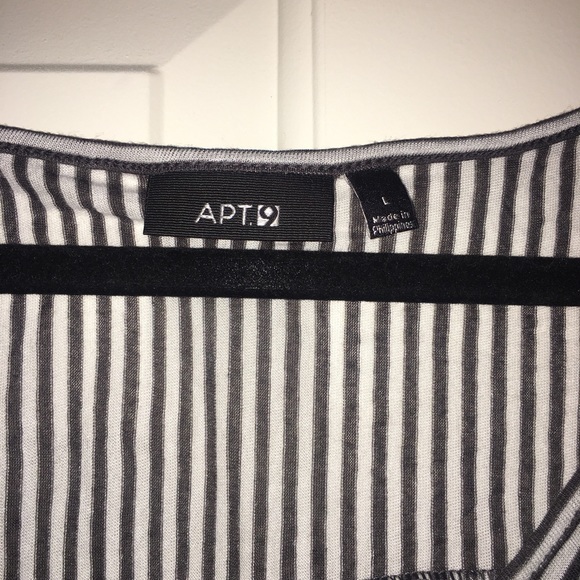 NWT Apt. 9 T-Shirt - Picture 3 of 4